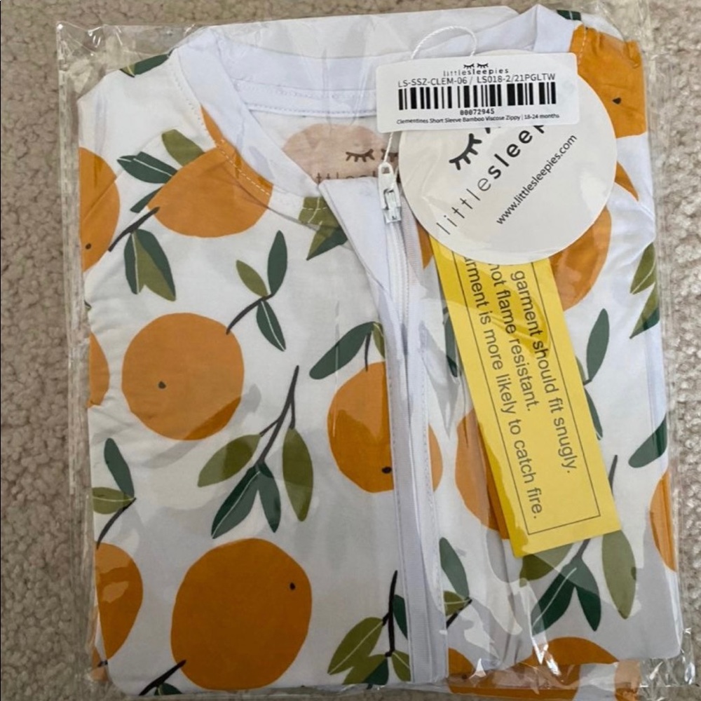Little Sleepies clementines shortsleeved zippie - Picture 2 of 2